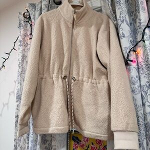 Cream Sherpa jacket with adjustable waist